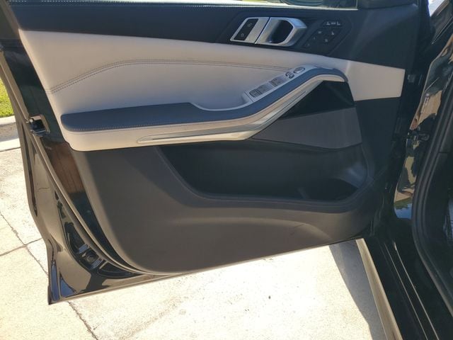 2024 BMW X7 M60i - Photo 14