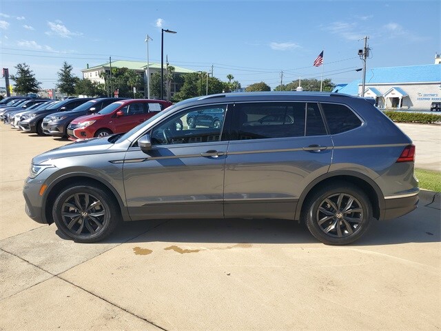 2024 Volkswagen Tiguan SE Wolfsburg Edition photo 2