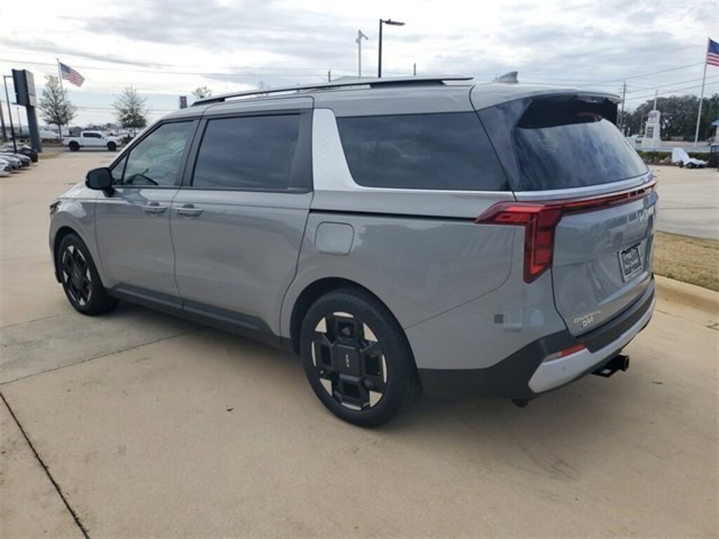 Used 2025 Kia Carnival EX Van Passenger Van