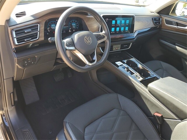 2024 Volkswagen Atlas SE Technology photo 4