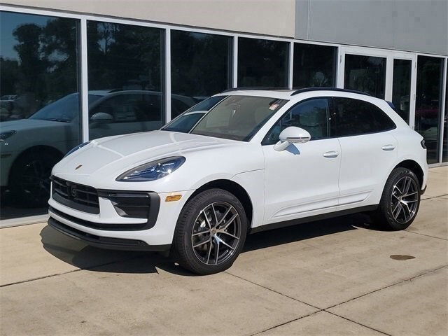 2026 Porsche Macan SUV 