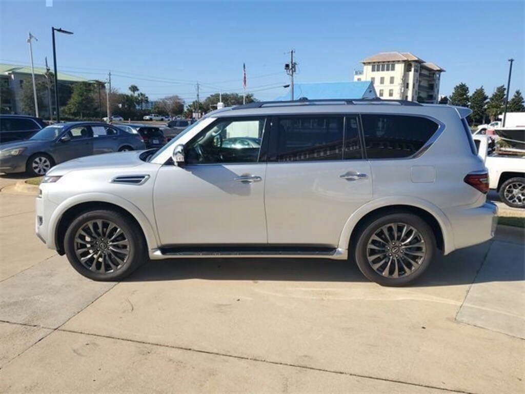 Used 2023 Nissan Armada Platinum SUV