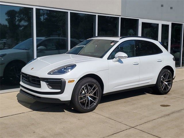 2026 Porsche Macan SUV 