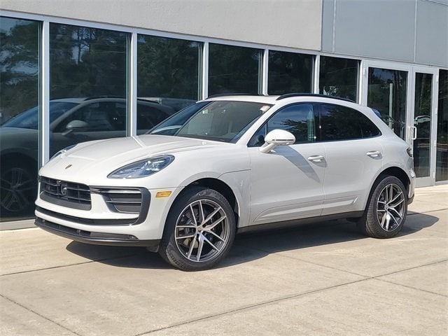 2026 Porsche Macan SUV 