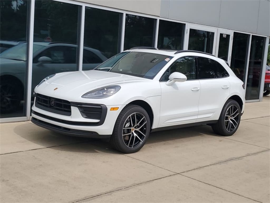 New 2025 Porsche Macan SUV