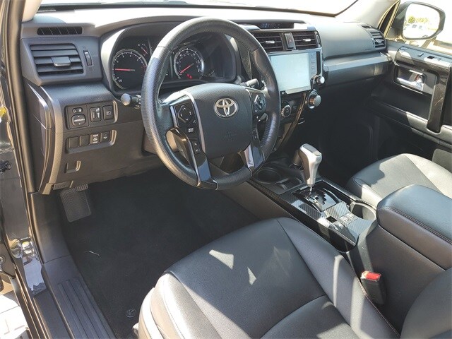 2024 Toyota 4Runner TRD Off-Road Premium photo 4