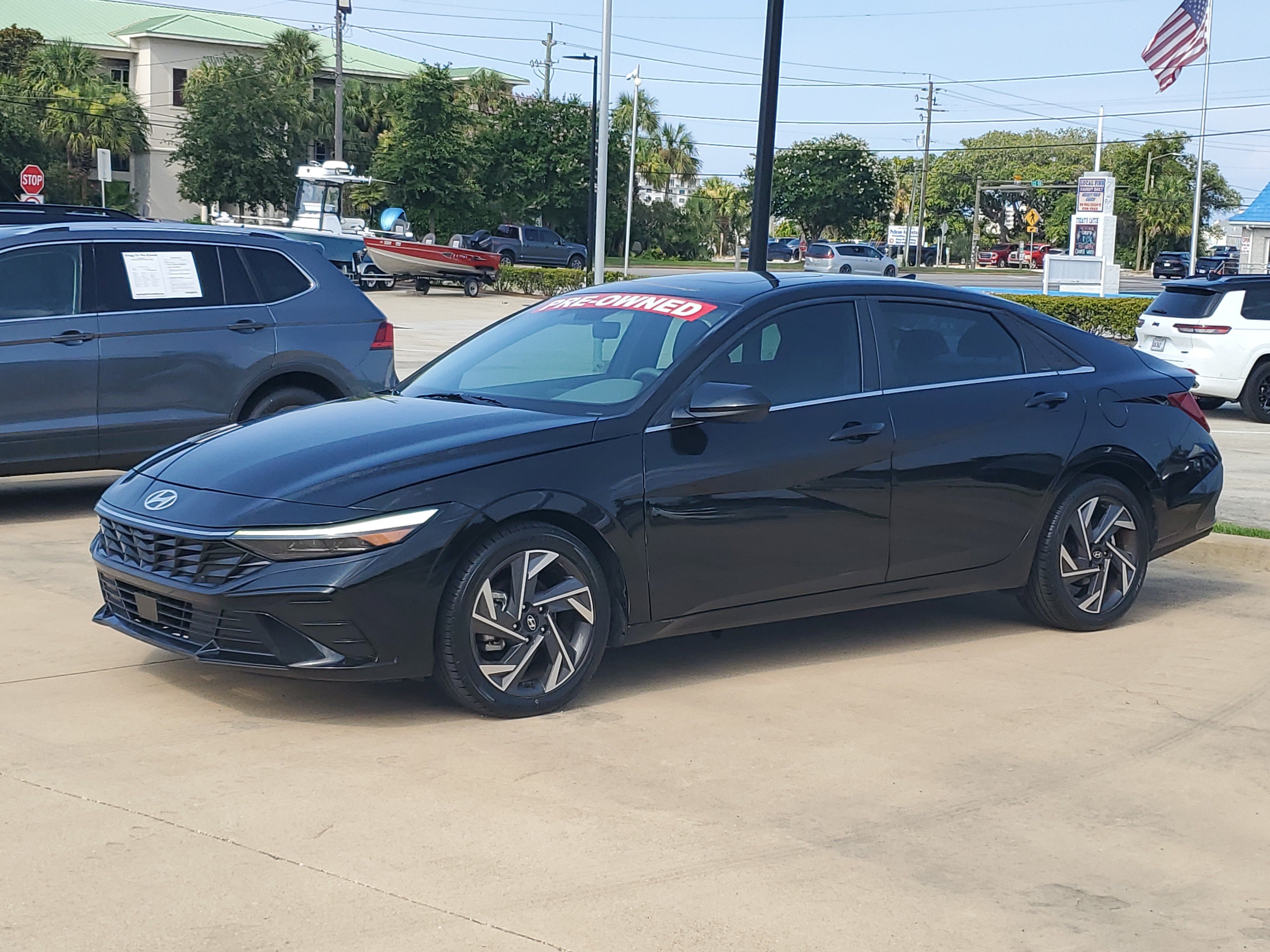 2025 Hyundai Elantra SEL Convenience Sedan