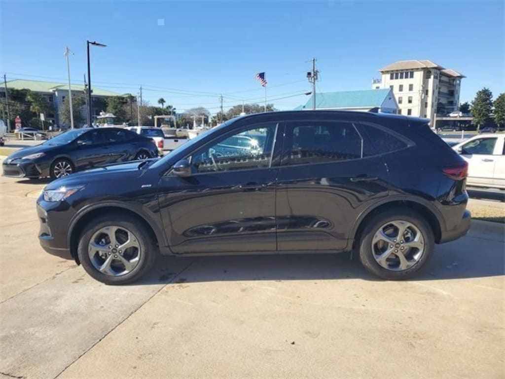 Used 2025 Ford Escape ST-Line Select SUV