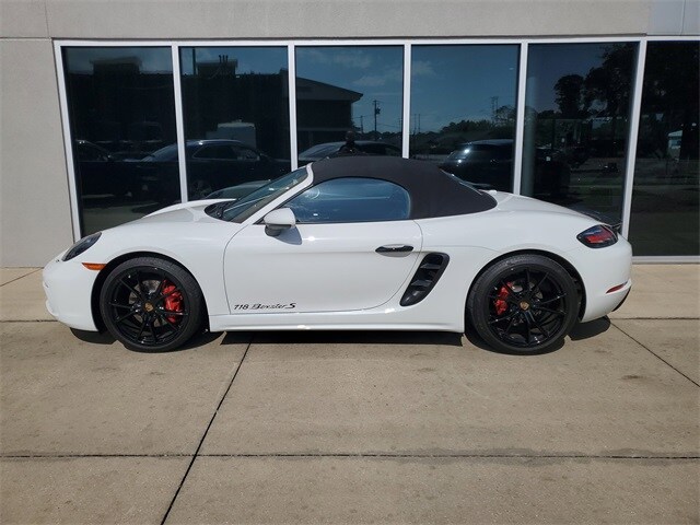 2023 Porsche Boxster S photo 2