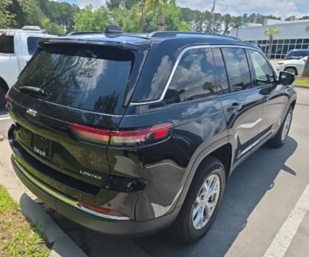 Used 2023 Jeep Grand Cherokee Limited SUV