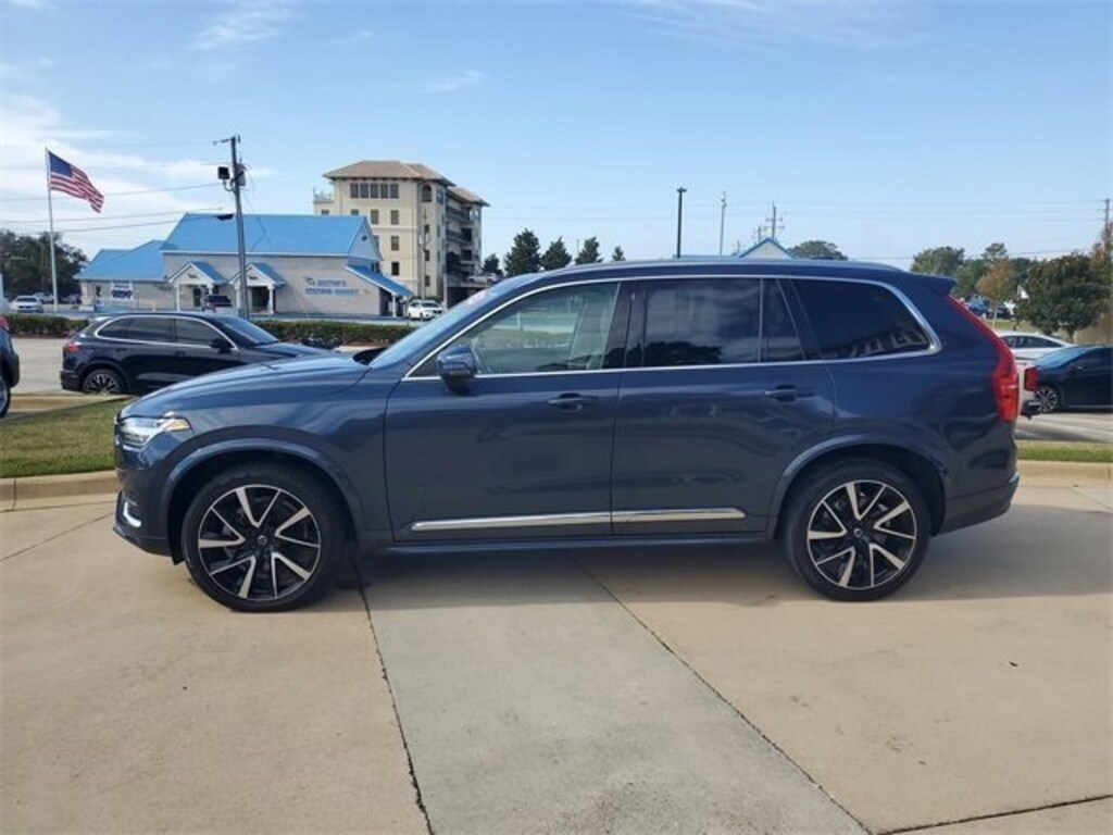 Used 2023 Volvo XC90 B5 AWD Plus SUV