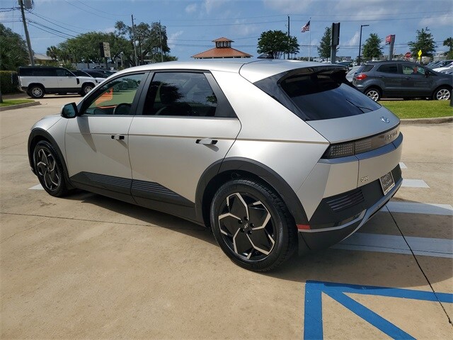2023 Hyundai Ioniq 5 SEL photo 3