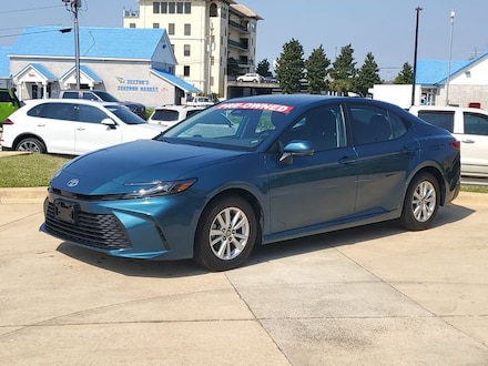 2025 Toyota Camry LE Sedan