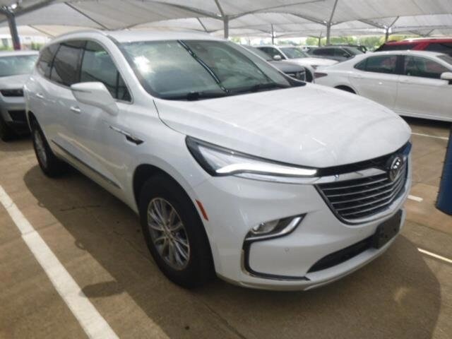 2024 Buick Enclave Premium photo 2