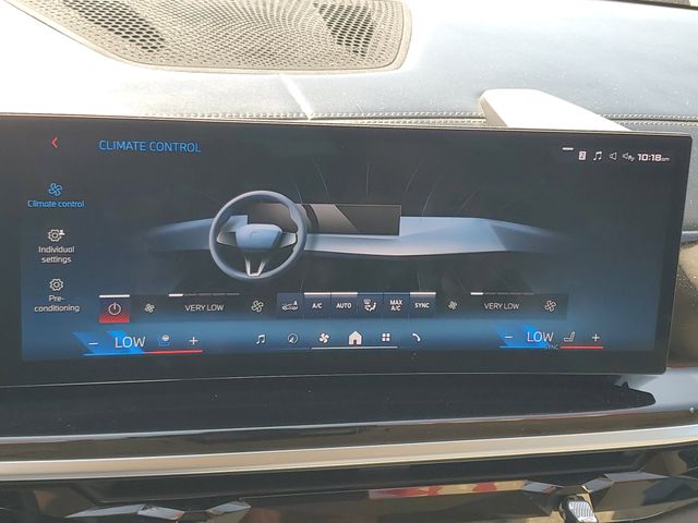 2024 BMW X7 M60i - Photo 25