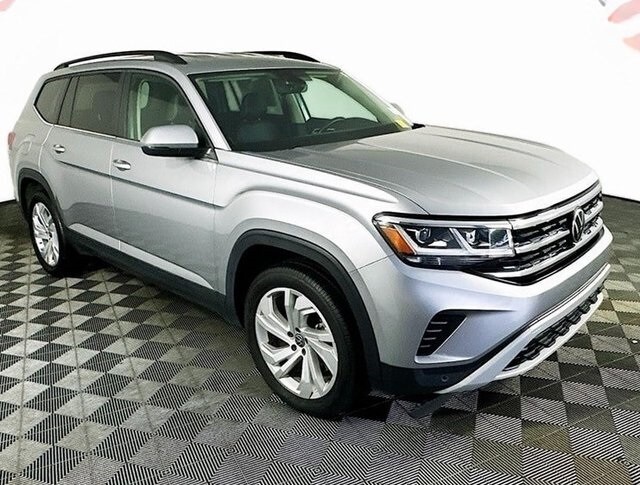 2023 Volkswagen Atlas V6 SE Technology photo 2