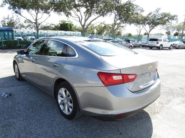 2023 Chevrolet Malibu 1LT photo 2