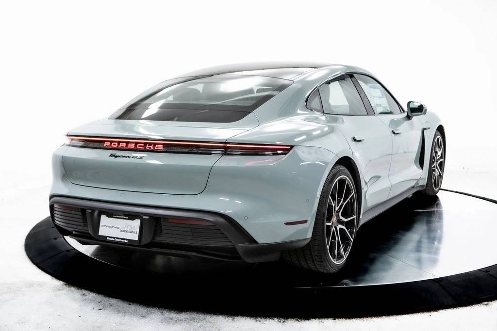 Thumbnail: 2025 Porsche Taycan - 7