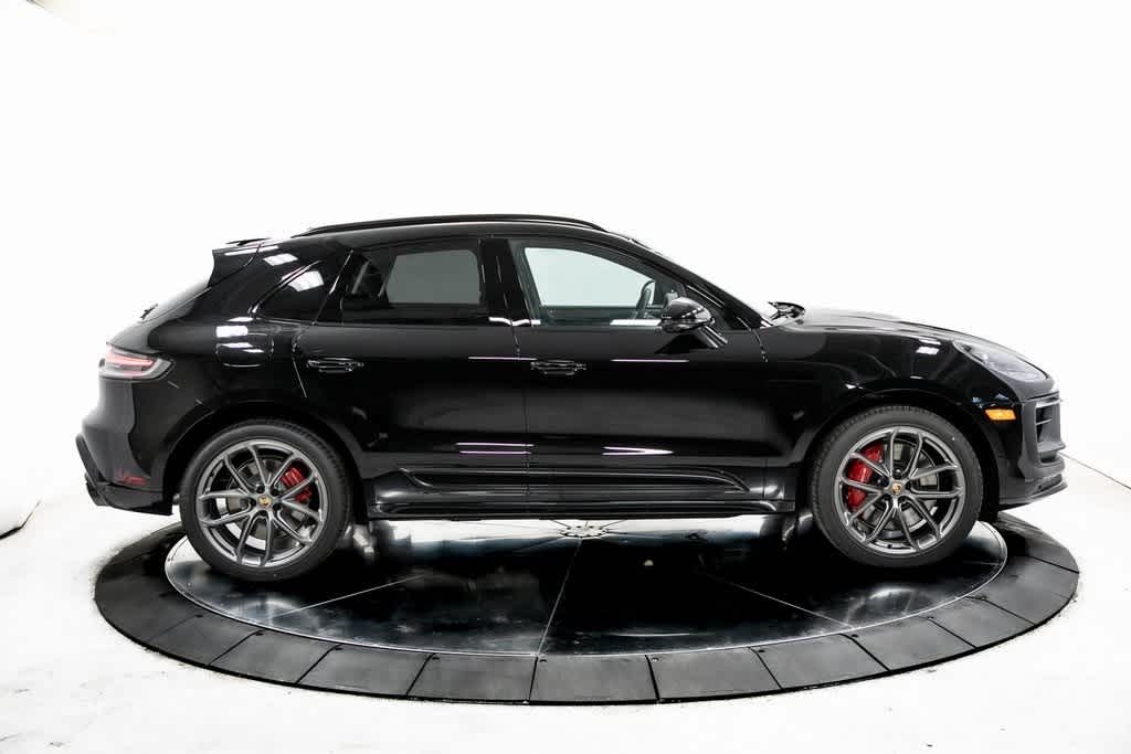 Thumbnail: 2025 Porsche Macan - 8