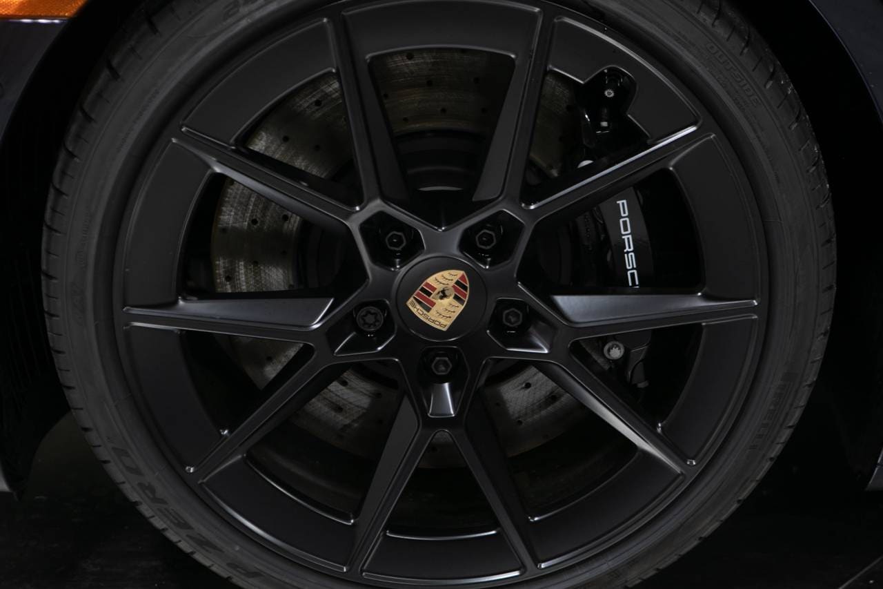 Thumbnail: 2026 Porsche 911 - 11