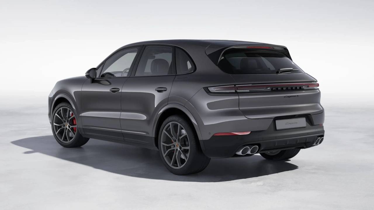 2026 Porsche Cayenne S photo 2
