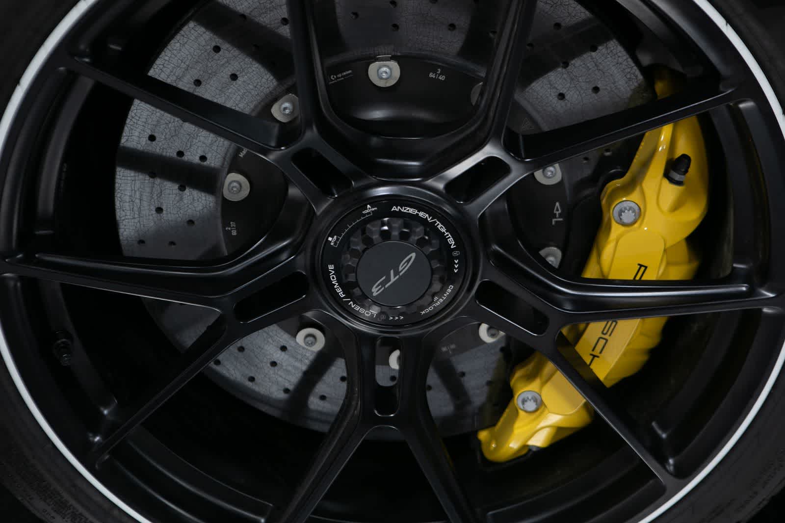 Thumbnail: 2026 Porsche 911 - 11