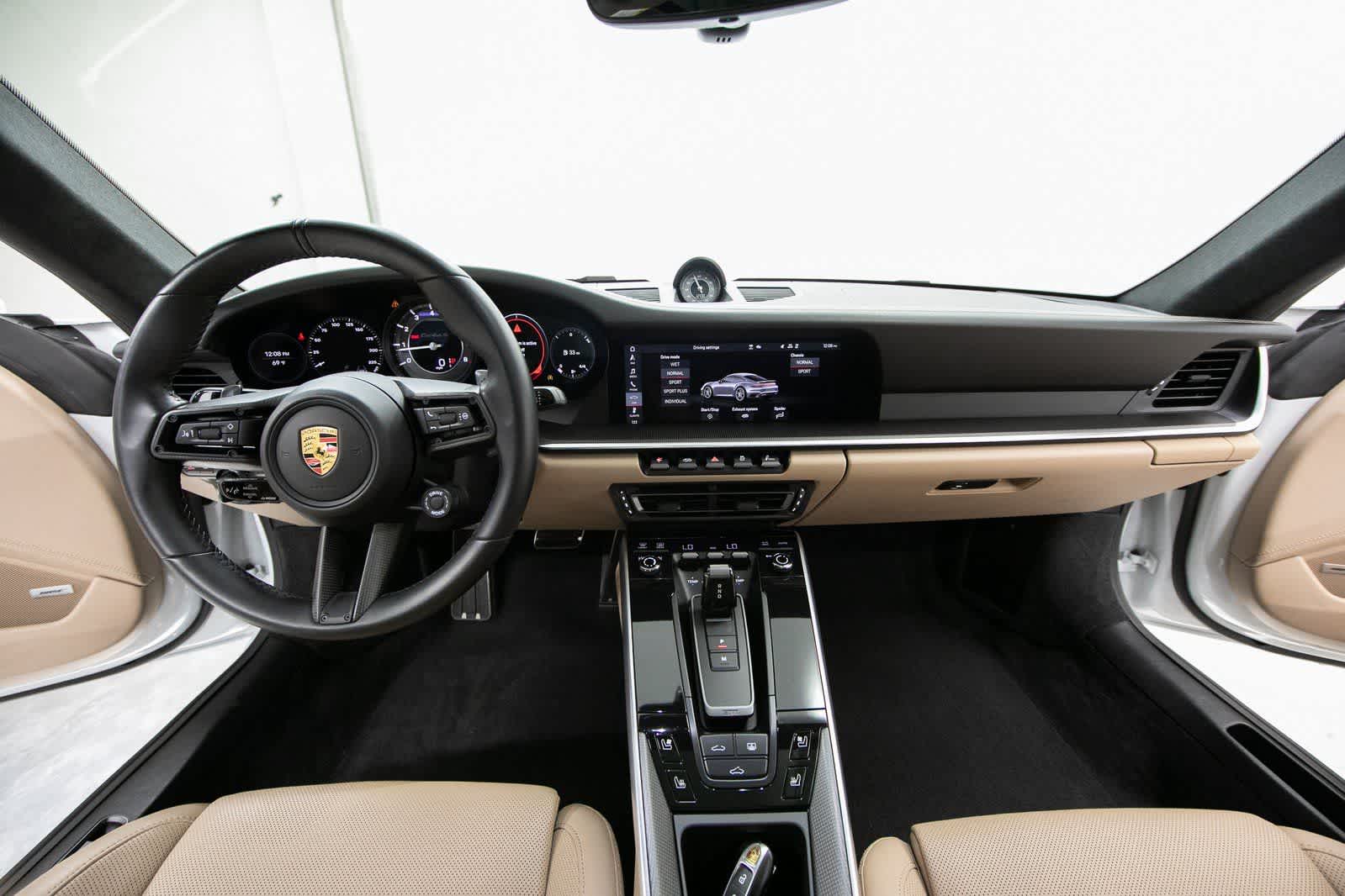 Thumbnail: 2021 Porsche 911 - 13