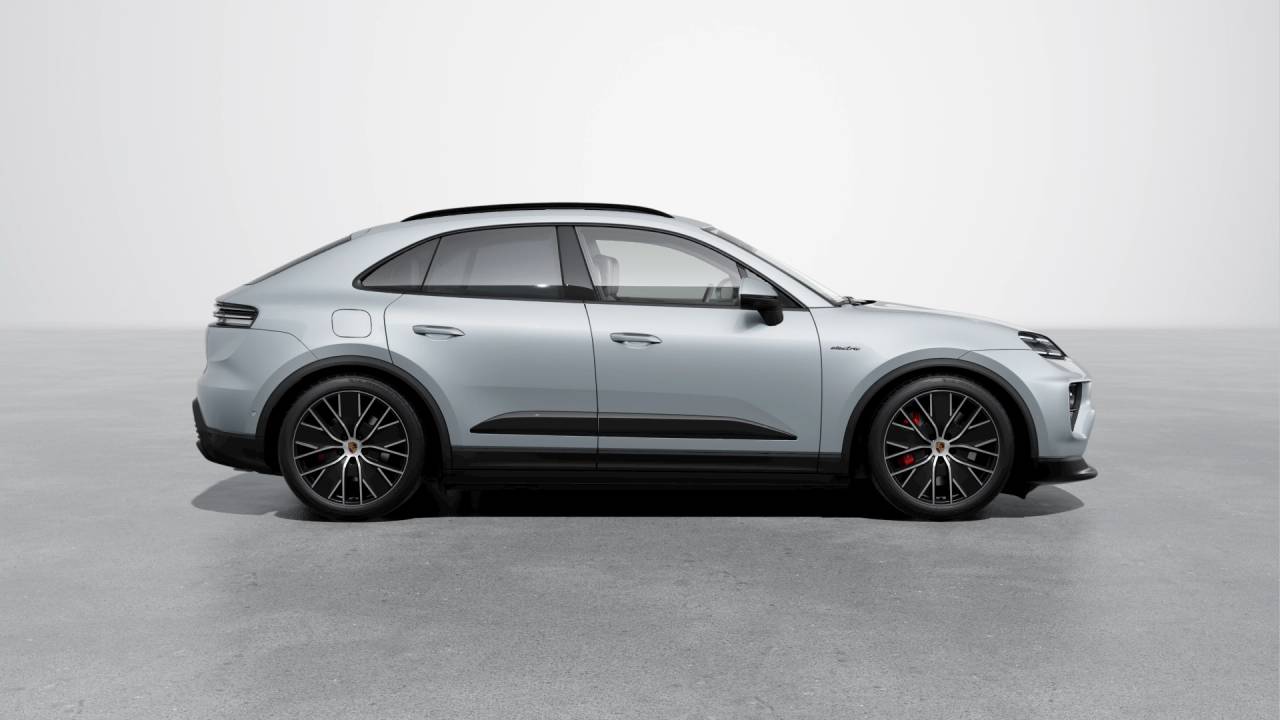 Thumbnail: 2026 Porsche Macan - 6