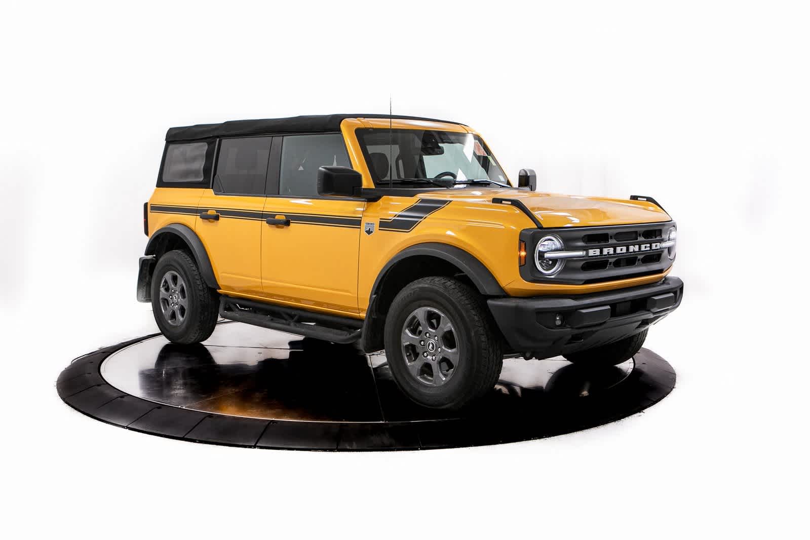 Thumbnail: 2022 Ford Bronco - 9