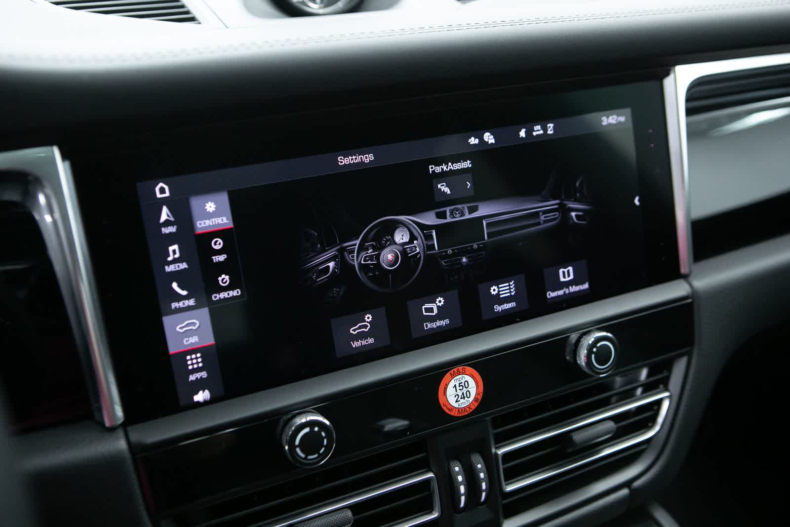 Thumbnail: 2026 Porsche Macan - 13