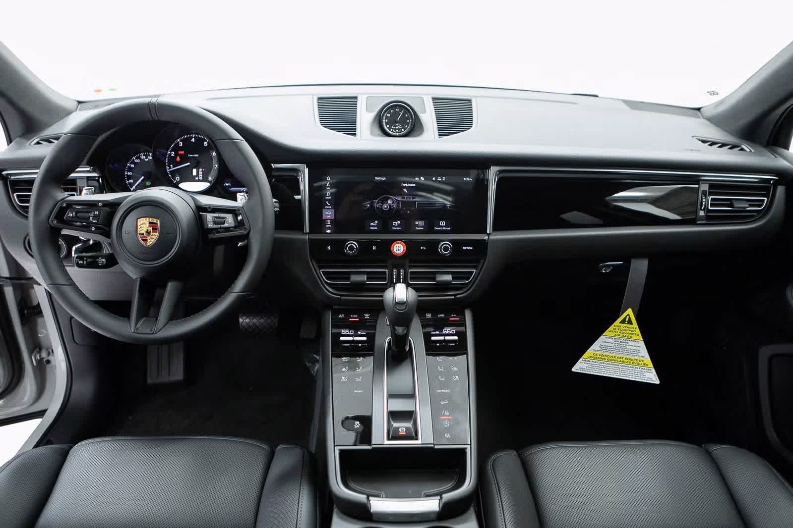 Thumbnail: 2026 Porsche Macan - 13