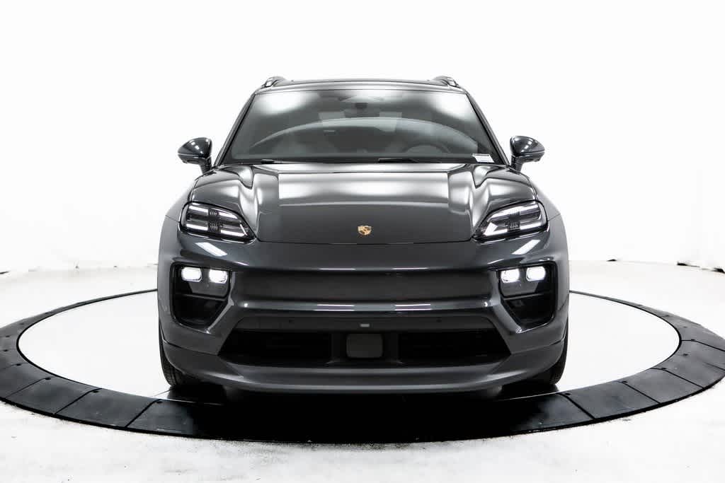 Thumbnail: 2025 Porsche Macan - 10