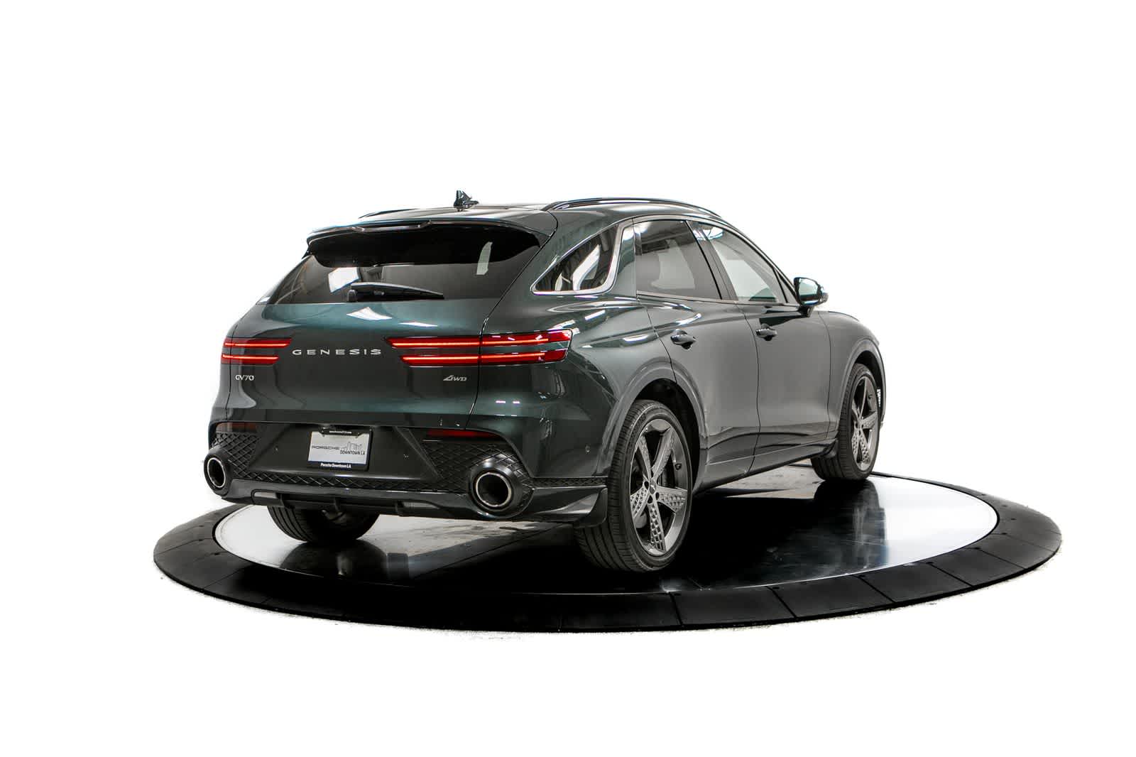 Thumbnail: 2023 Genesis GV70 - 7