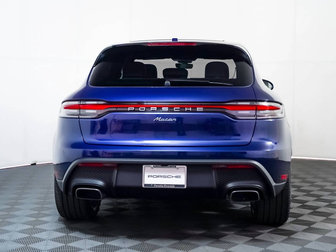 Thumbnail: 2025 Porsche Macan - 11
