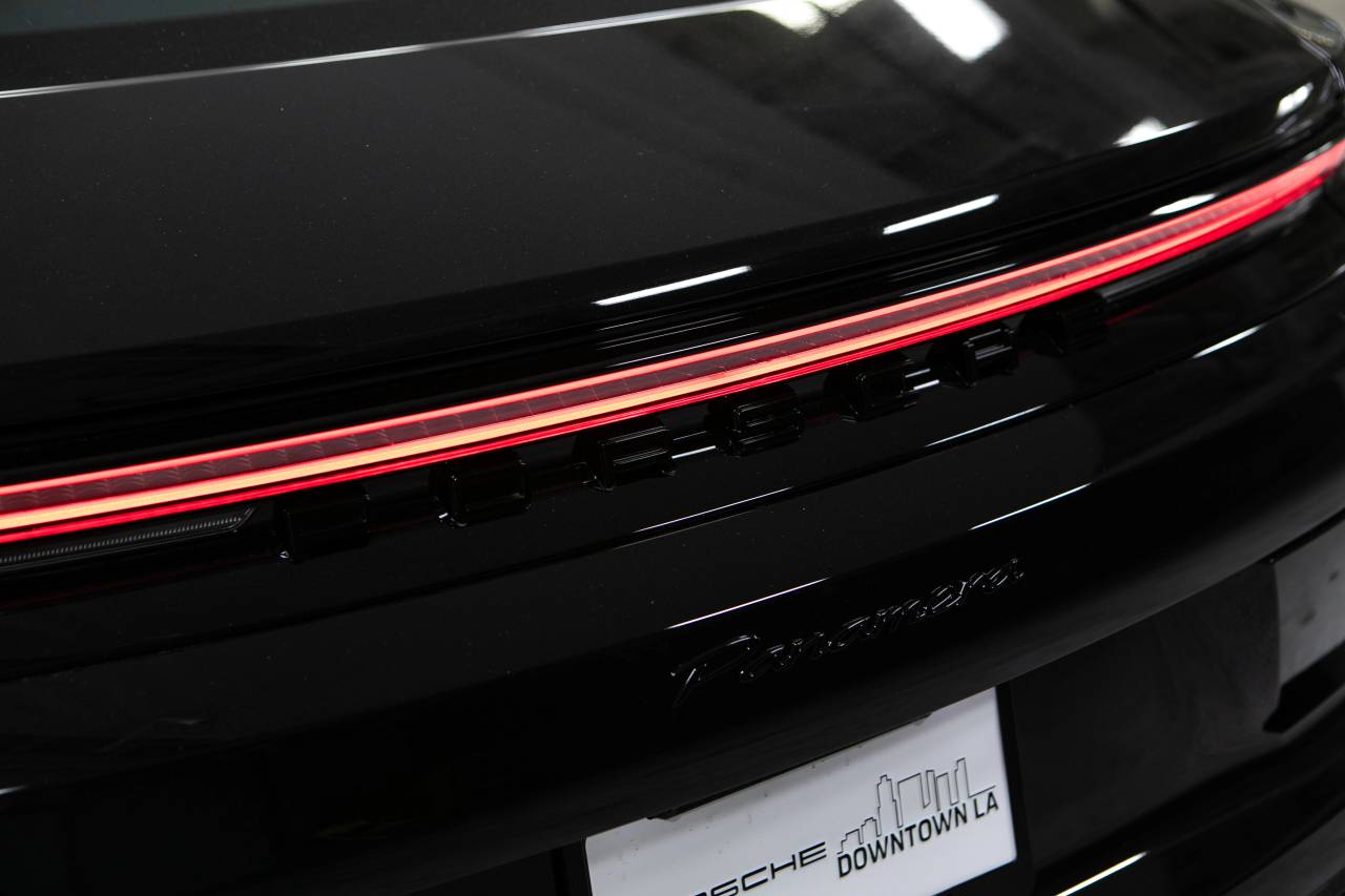 Thumbnail: 2025 Porsche Panamera - 18
