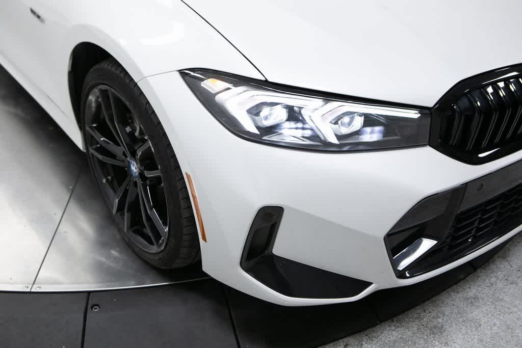 Thumbnail: 2023 BMW 3 Series - 12