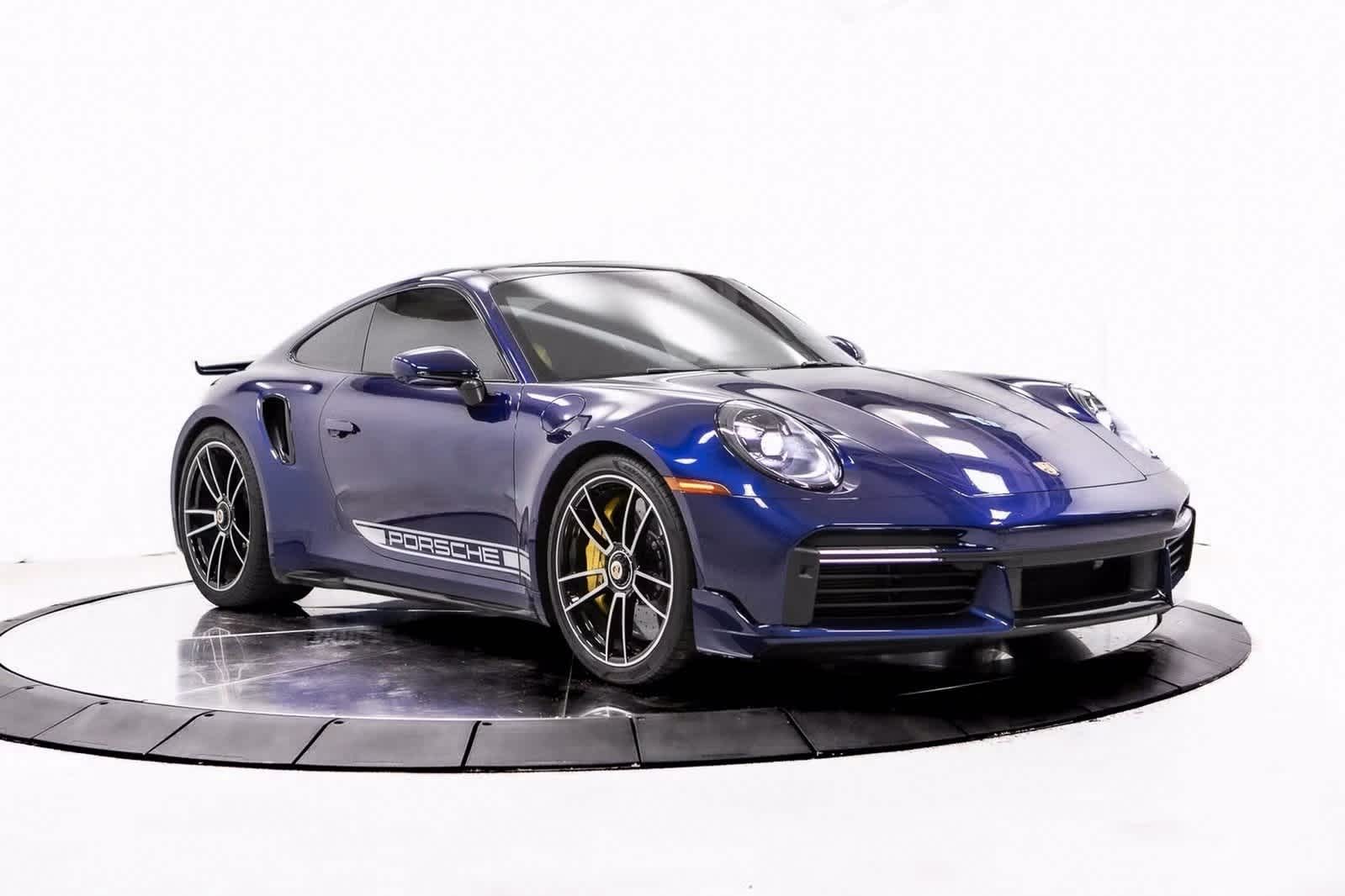 Thumbnail: 2023 Porsche 911 - 9