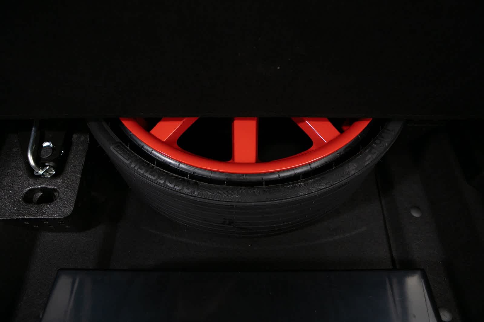 Thumbnail: 2024 Porsche Macan - 33