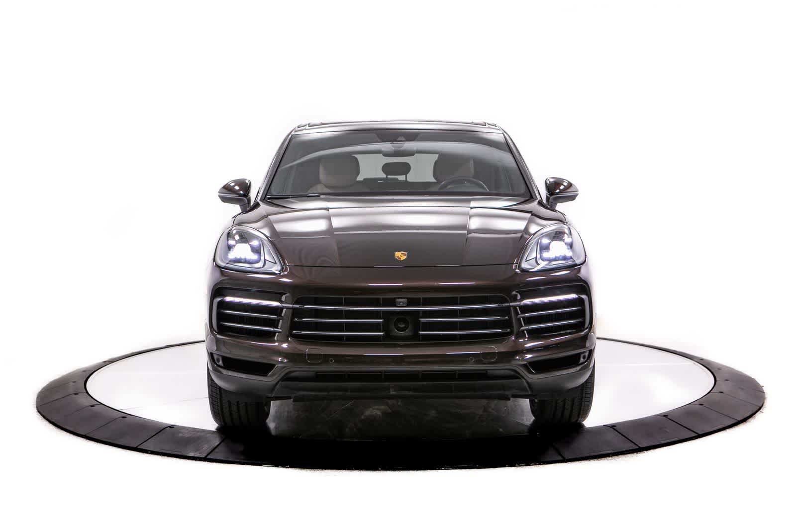 Thumbnail: 2023 Porsche Cayenne - 10