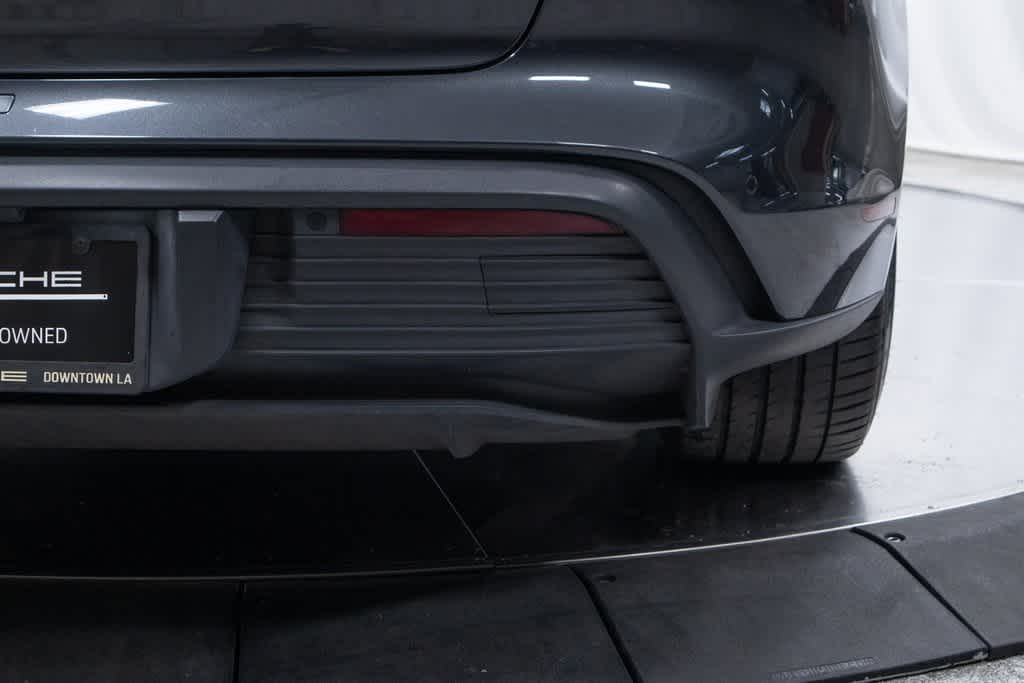 Thumbnail: 2022 Porsche Taycan - 34