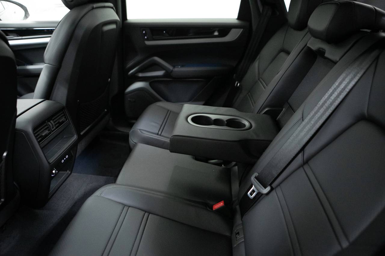 Thumbnail: 2026 Porsche  - 35