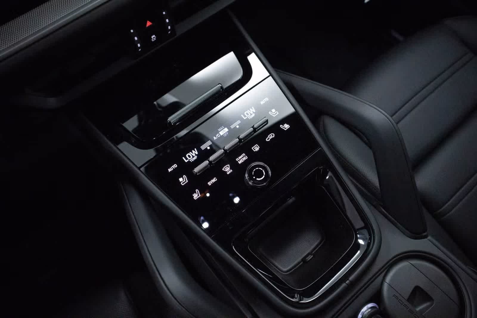 Thumbnail: 2025 Porsche Cayenne - 29