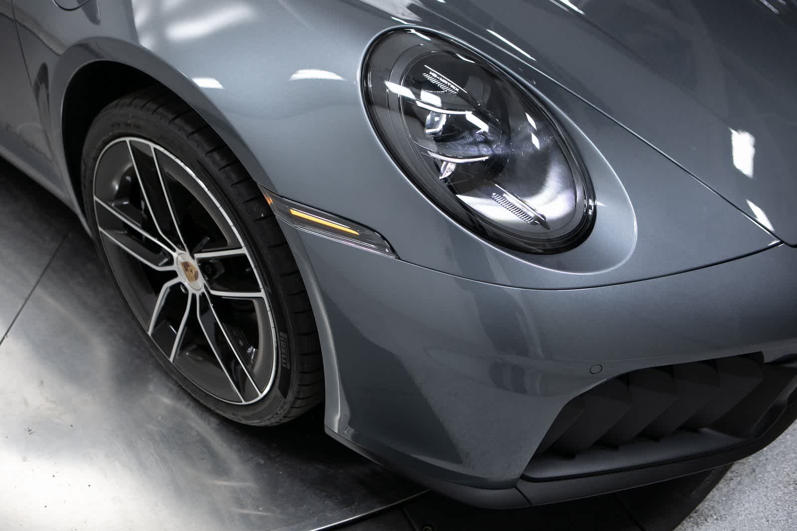 Thumbnail: 2025 Porsche 911 - 12