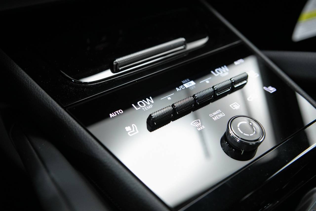 Thumbnail: 2026 Porsche Cayenne - 28