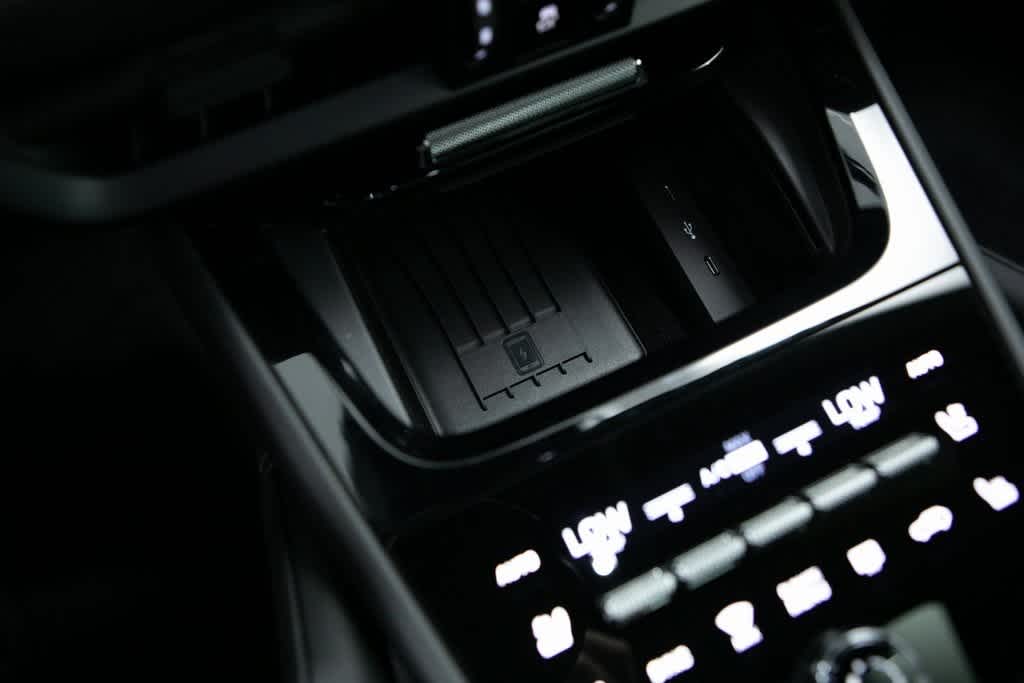 Thumbnail: 2025 Porsche Cayenne - 28