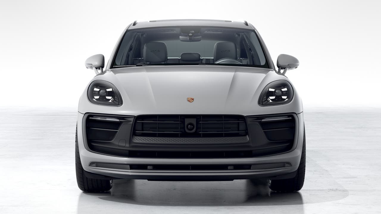 Thumbnail: 2026 Porsche Macan - 8