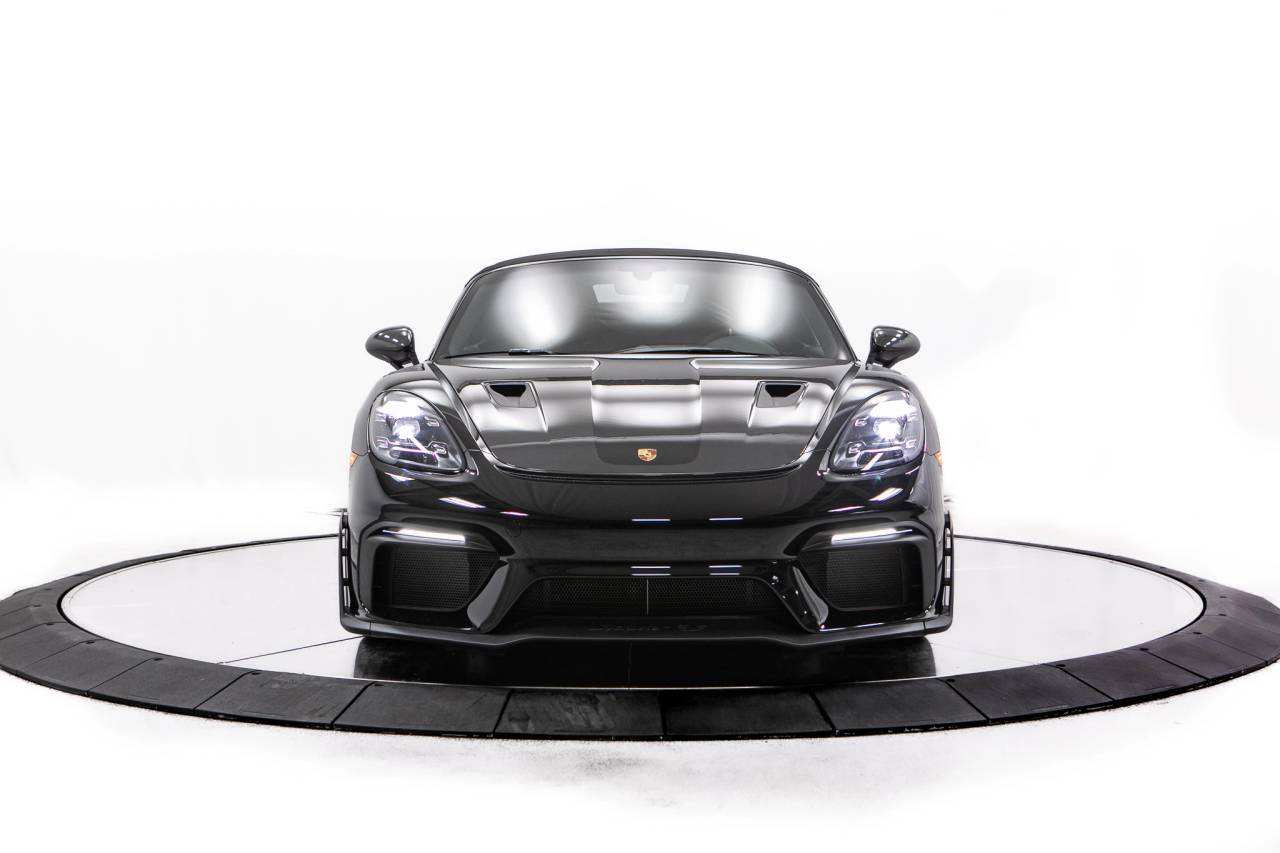 Thumbnail: 2025 Porsche  - 10