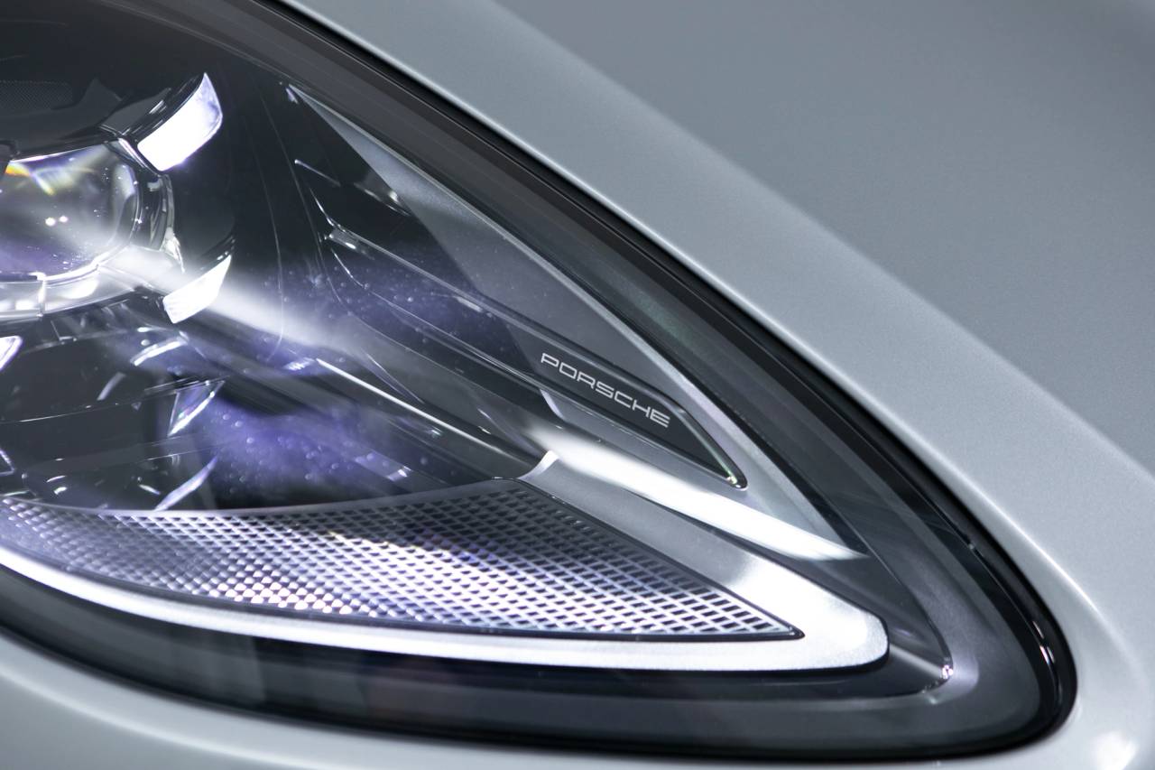 Thumbnail: 2026 Porsche Macan - 13