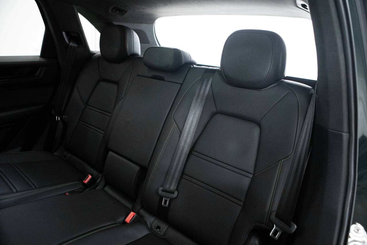 Thumbnail: 2025 Porsche Cayenne - 39