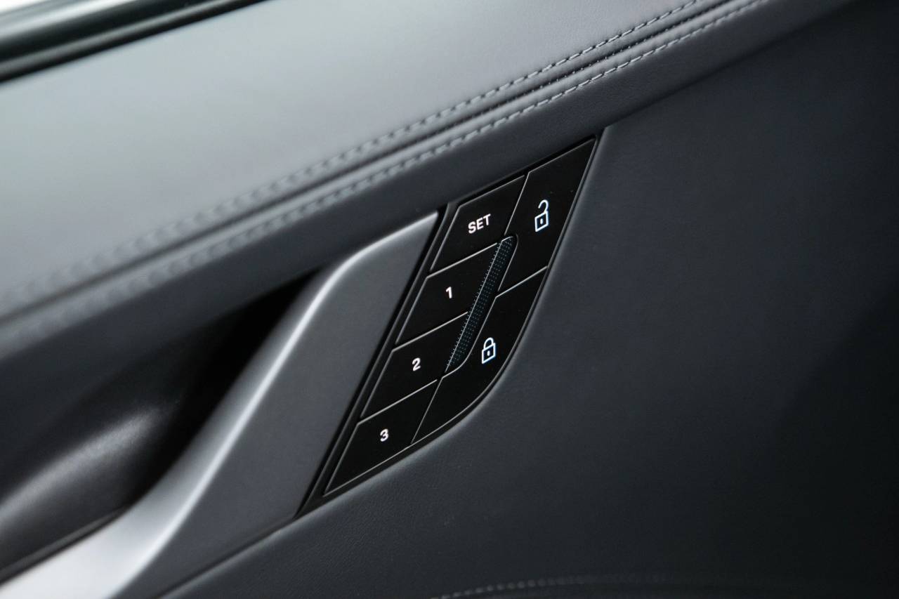 Thumbnail: 2026 Porsche 911 - 26